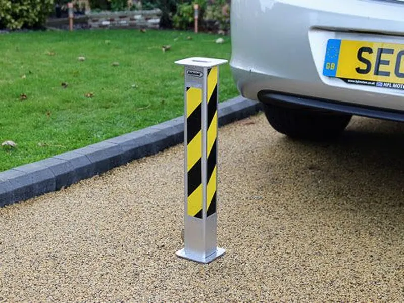 High-Vis Telescopic Parking Post